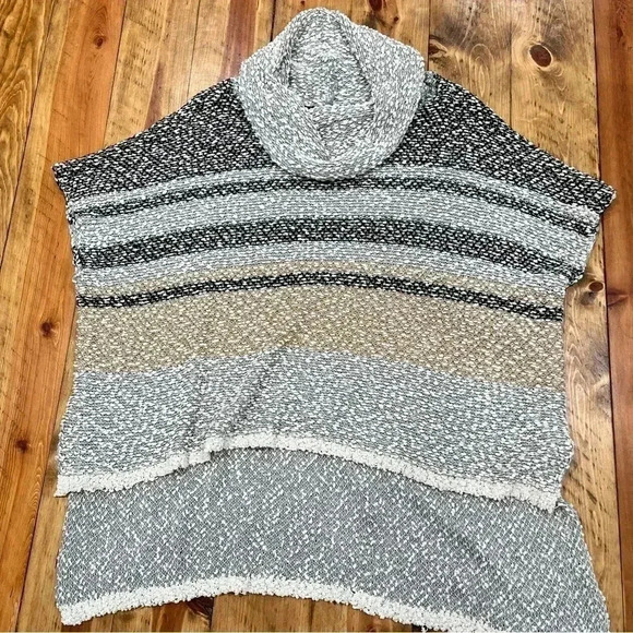 Love on a Hanger cowl neck short sleeve neutral colored high/ low hem sweater - Picture 8 of 8